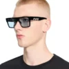 Casper solbriller med lyseblå glass