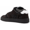 Floating Arrow Low-Top Sneakers «Black White»