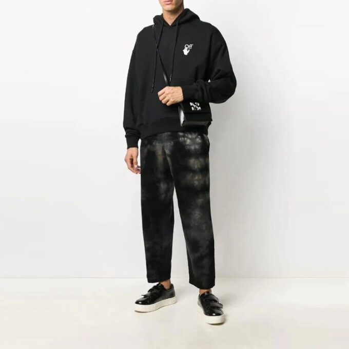 FW20 Painting Arrow hettegenser for menn, svart