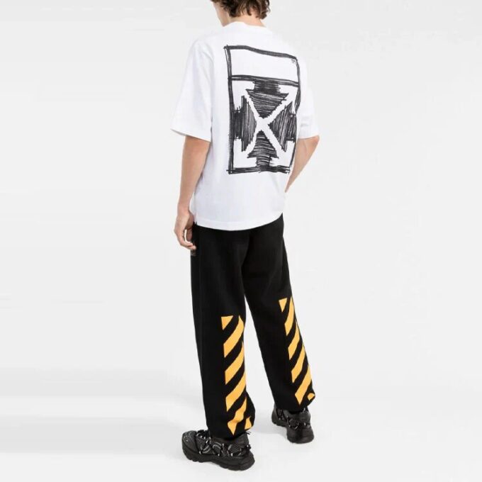 FW21 Arrow bomullsskjorte med rund hals, korte ermer og slim fit, hvit