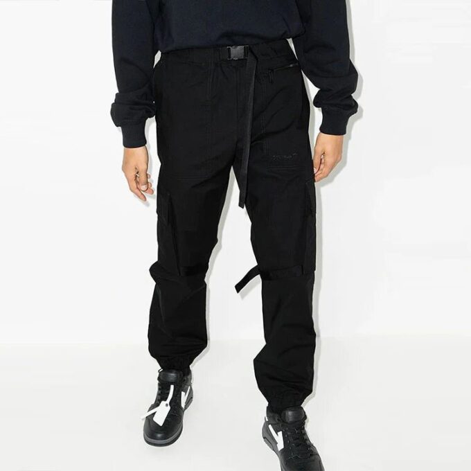 FW21 Logo ensfarget cargo-casualbukser, standardversjon, svart