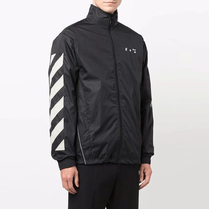 FW21 Logo-trykt vindtett jakke, standardversjon, svart