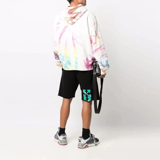 FW21 Sportshorts med pilmønster, svart
