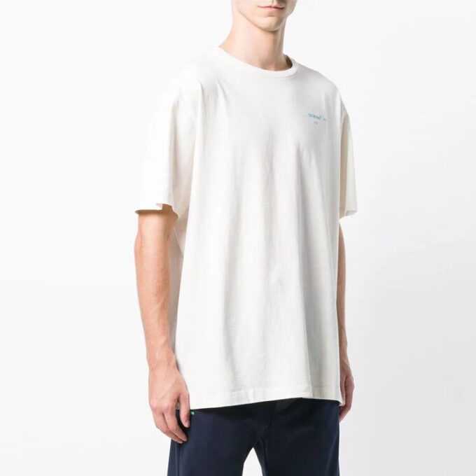 Gradient Arrows Oversized med korte ermer
