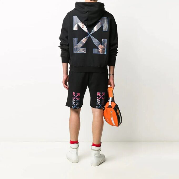 Herre FW20 Caravaggio-maleri med dobbel pil-skisse-logo