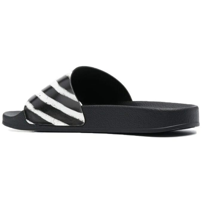 Industrielle sandaler «Diagonal Stripe – svart/hvit»