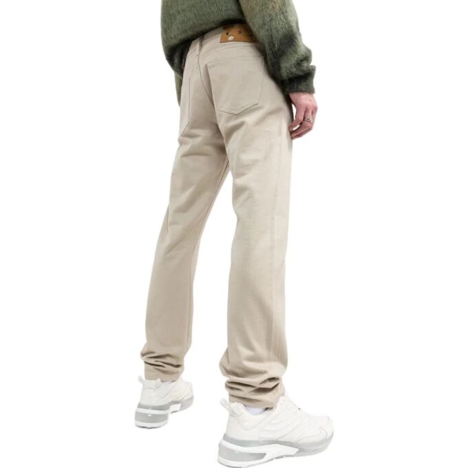 Jeans med logo-trykk og rette ben