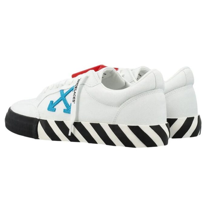 Lav Vulcanized Canvas Sneaker «Hvit Blå Svart Rød»