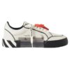 Lav Vulcanized Sneakers i skissert skinn «White Black Orange»