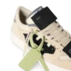 Low Top 3.0 Off-Court Sneakers i semsket skinn
