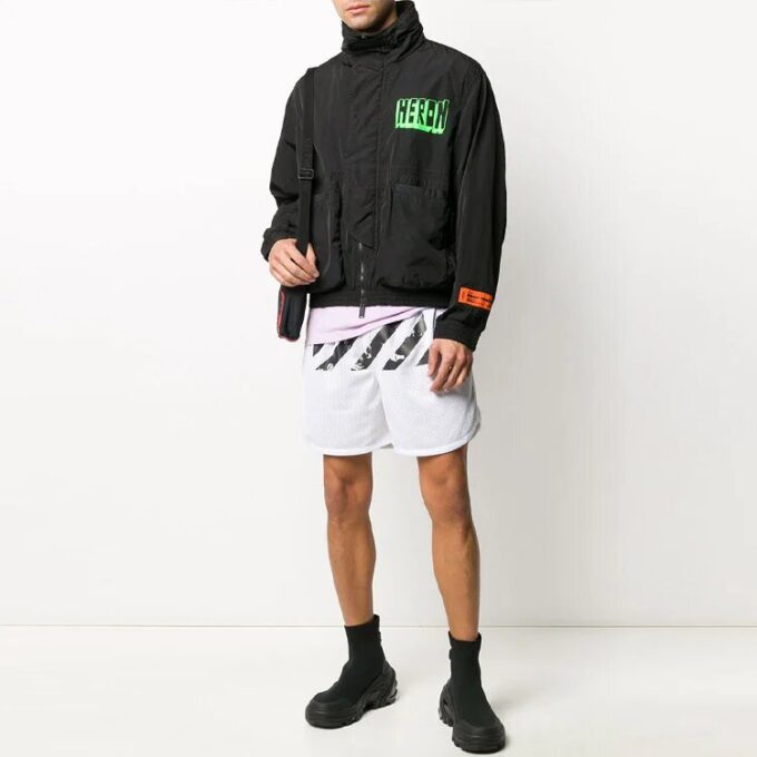 Løse shorts med logo-stripe-trykk, hvite