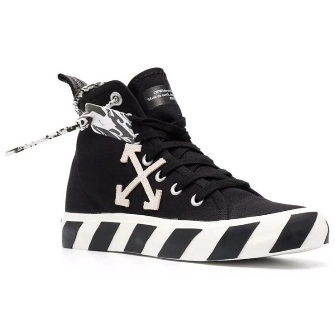Mid-Top Vulcanized canvas Sneaker «Black White»