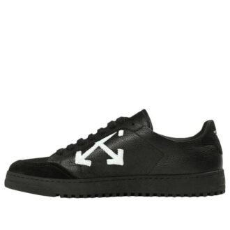 OFF- Carryover lavt skinnsneakers &laquo;Svart&raquo;