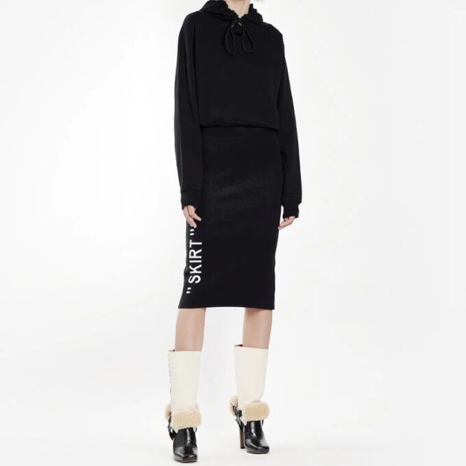 Off-White Arrow Svart