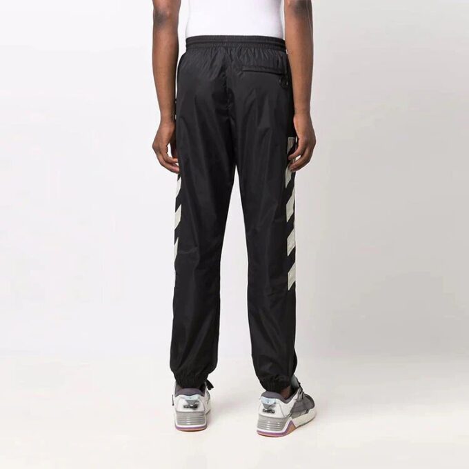Off-White Herre FW21 Logo Diagonale Striper Bundle Feet Sportsbukser/Joggebukser Svart