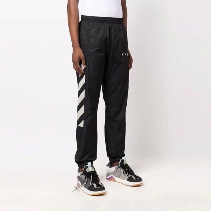 Off-White Herre FW21 Logo Diagonale Striper Bundle Feet Sportsbukser/Joggebukser Svart