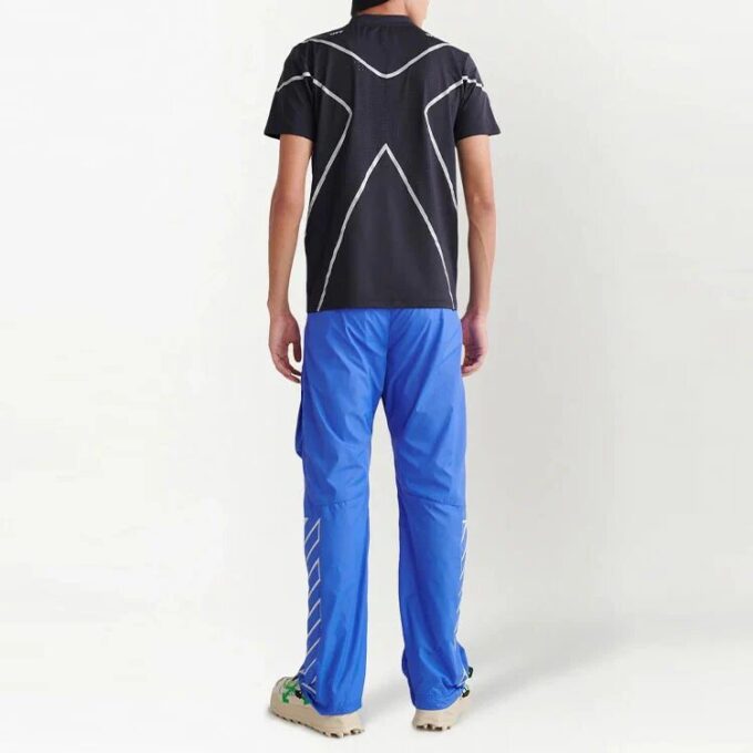 Off-White Herre FW22 Logo med pilemønster, kort ermet, slim fit, svart T-skjorte