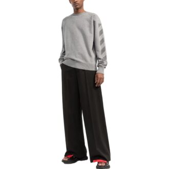 Off-White Herre FW22 Stripet pil-logo-trykk Rundhalset genser Grå