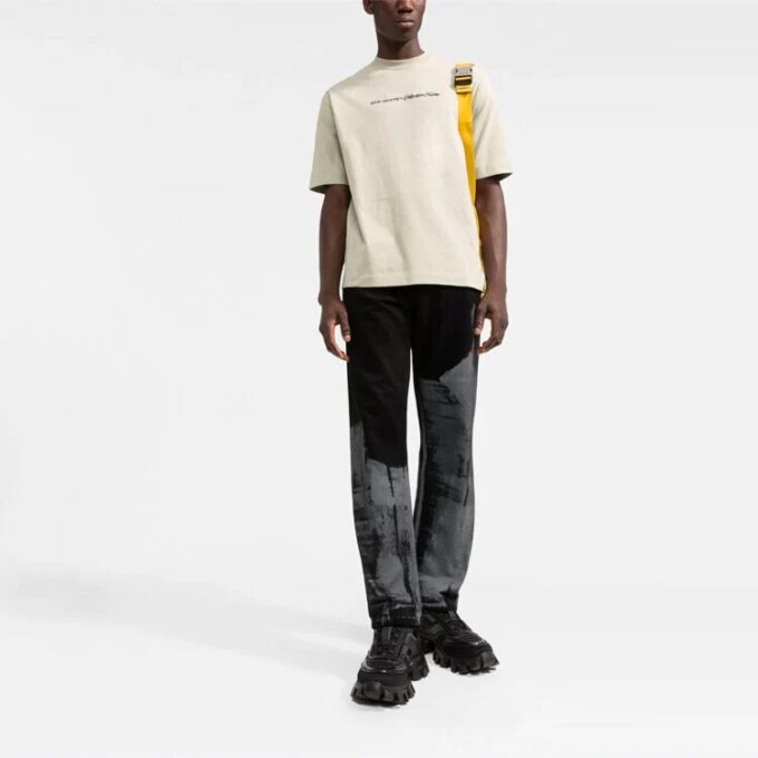 Off-White Herre SS21 Logo-mønster Kortærmet Løs passform Lys khaki T-skjorte