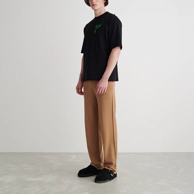 Off-White Herre SS22 Arrow Spray Painting Kortærmet Løs Passform Svart T-skjorte