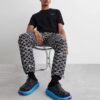 Off-White Herre SS22 Heltrykk Pilemønster Alfabet Sportsbukser/Joggebukser Svart