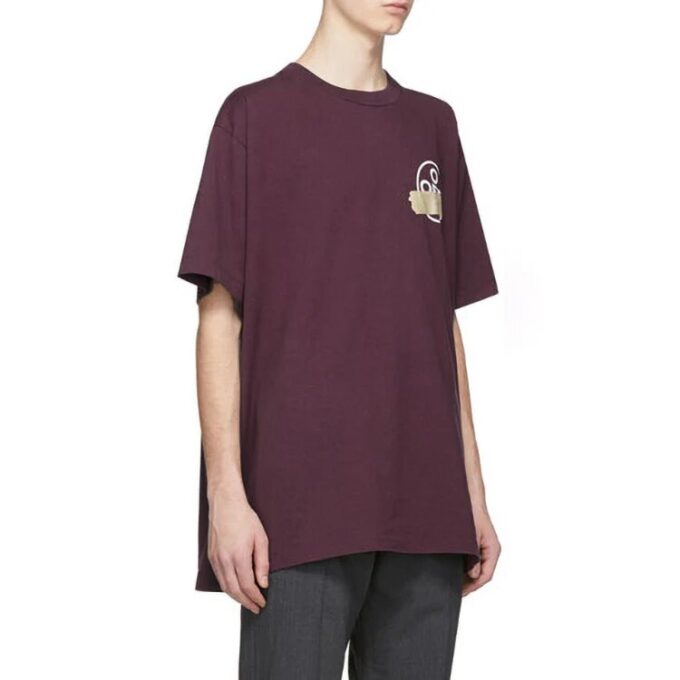 Off-White herre-T-skjorte med bronsepil, gummistrikk og lapp, kort erme, lilla