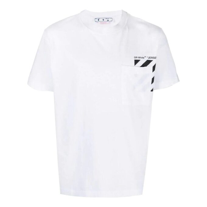 Off-White Herre-T-skjorte med bryststripe, lomme, rund hals og korte shorts