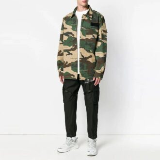 Off-White Herrejakke med logo-trykk, revers og kamuflasjemønster, løs passform, grønn