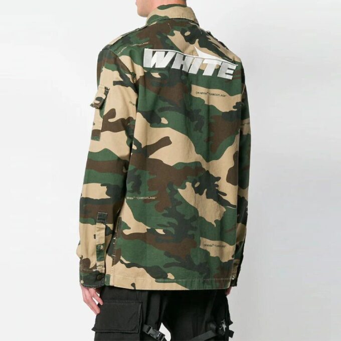 Off-White Herrejakke med logo-trykk, revers og kamuflasjemønster, løs passform, grønn