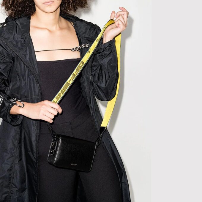Off-White Logo Mini Flap Bag &laquo;Svart/Hvit&raquo;