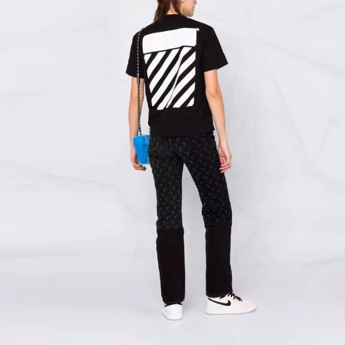 Off-White T-skjorte med logo-trykk «Black»