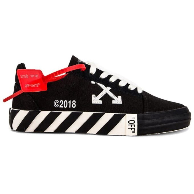 Off-White Vulc Low Top «Black»