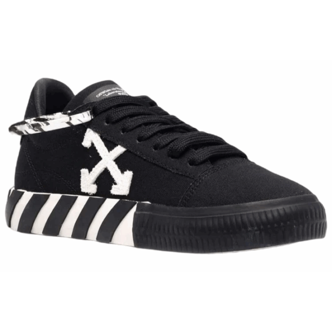 Off-White Vulcanized low-top Sneakers «White Black»