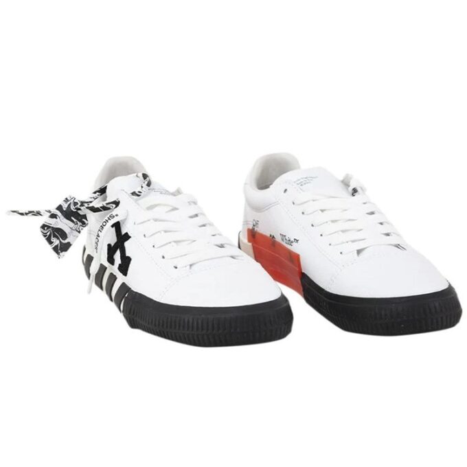 Off-White Vulcanized Sneakers svart/hvit