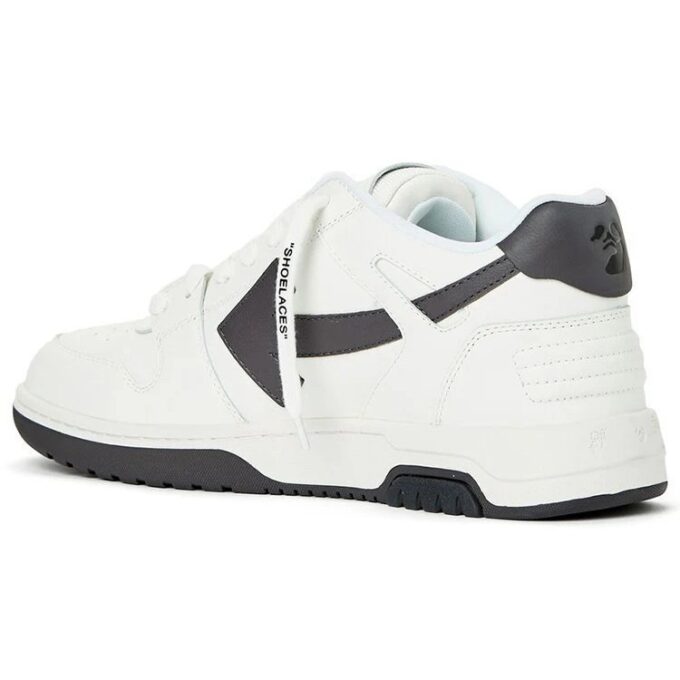 Out Of Office kalveskinnsneaker «White Black»