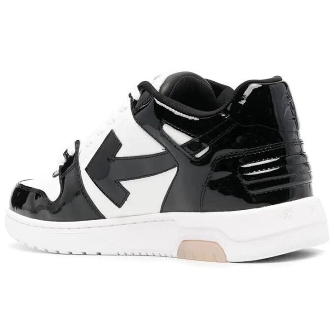 Out Of Office lavtående lakksneaker «Black White»