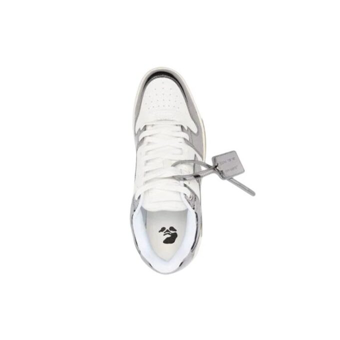 Out Of Office lavtående lakksneaker «Silver White»