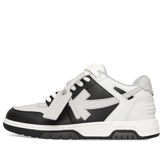 Out Of Office Low-Top Sneaker «Black White»