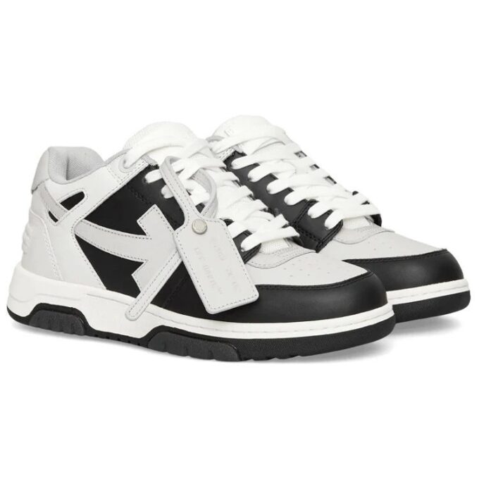 Out Of Office Low-Top Sneaker «Black White»