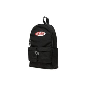 Rød og hvit logo, flere lommer, ryggsekk/skolesekk, svart
