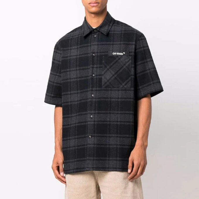 Skotskrutet casual shorts-skjorte med korte ermer, svart