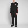 SS19 Diagonal genser med rund hals