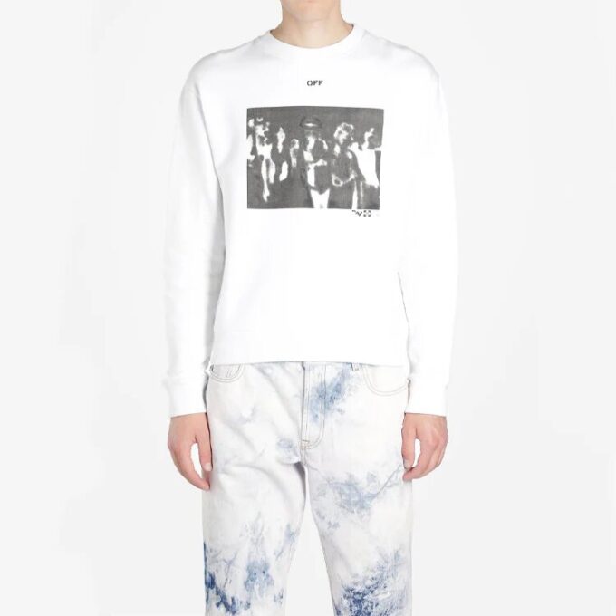 SS20 Spray Paint Effect herre-logo-langermet genser med rund hals