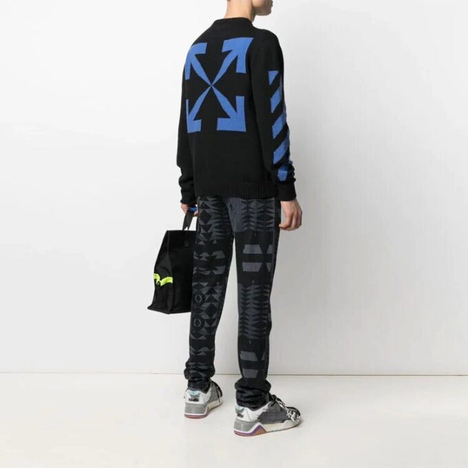 SS21 Arrows Stripe Knit Version Svart