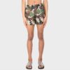 SS21 Casual shorts med kamuflasjetrykk, grønn