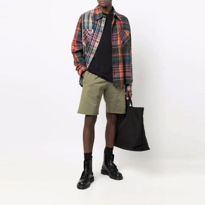 SS21 Ensfarget logo-Shorts i khaki