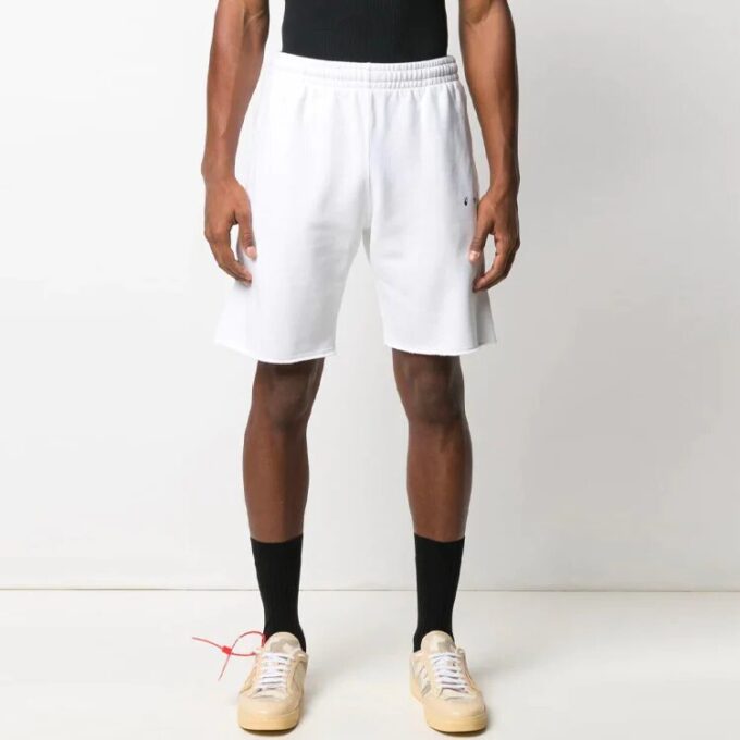 SS21 Sportsshorts med pilemønster, hvit