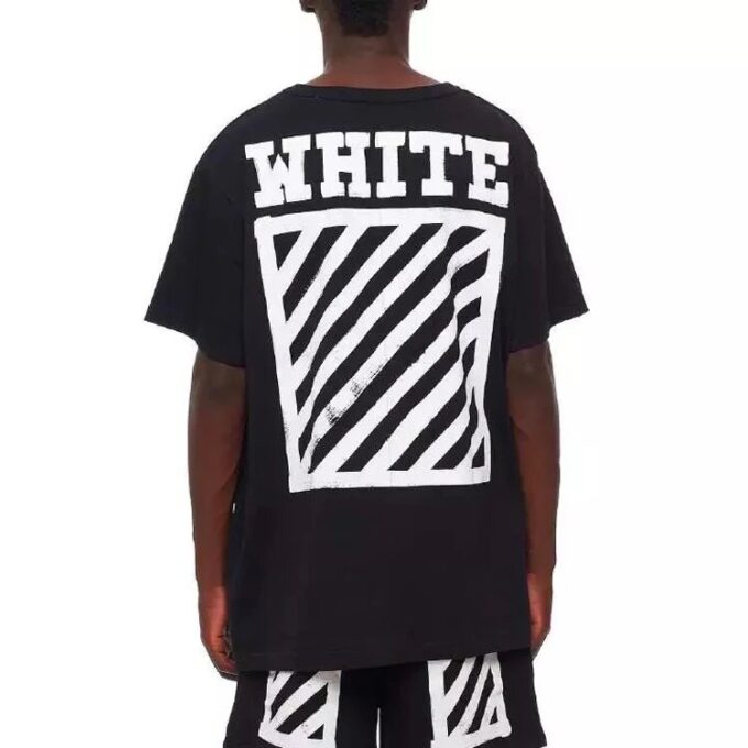 T-skjorte med firkantet trykk, rund hals og korte Shorts, unisex, svart