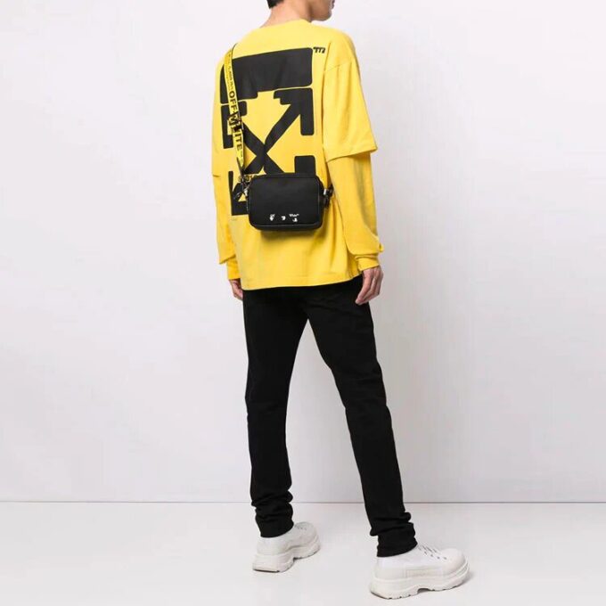 Unisex SS21 trykt logo-genser gul