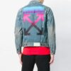 Vintage-trykt denimjakke med gradientpil og slitt look, blå